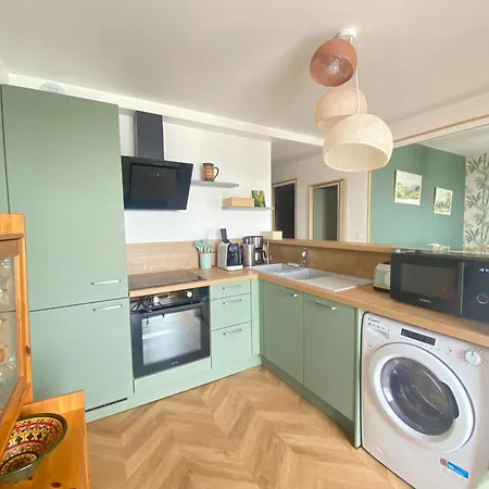 Etablissement 3 Etoiles Avec Ascenseur, 3 Lumineux Vue Port Avec Balcon, 200m De La Mer, Wifi Fibre, Tous Service Inclus Appartement Dieppe