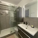 Apartamento établissement 3 étoiles Avec Ascenseur, 3 Lumineux Vue Port Avec Balcon, 200m De La Mer, Wifi Fibre, Tous Service Inclus Dieppe