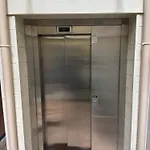 établissement 3 étoiles Avec Ascenseur, 3 Lumineux Vue Port Avec Balcon, 200m De La Mer, Wifi Fibre, Tous Service Inclus