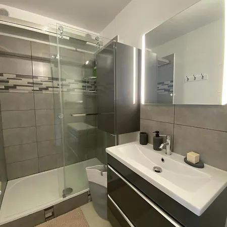 公寓 Etablissement 3 Etoiles Avec Ascenseur, 3 Lumineux Vue Port Avec Balcon, 200m De La Mer, Wifi Fibre, Tous Service Inclus 迪耶普