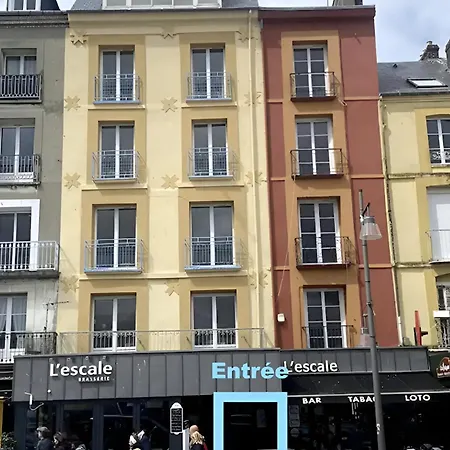 Etablissement 3 Etoiles Avec Ascenseur, 3 Lumineux Vue Port Avec Balcon, 200m De La Mer, Wifi Fibre, Tous Service Inclus 公寓 迪耶普