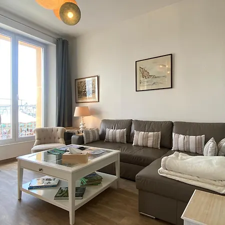 Etablissement 3 Etoiles Avec Ascenseur, 3 Lumineux Vue Port Avec Balcon, 200m De La Mer, Wifi Fibre, Tous Service Inclus Apartamento *