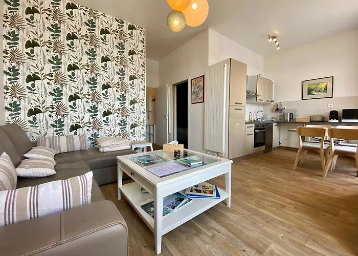 Etablissement 3 Etoiles Avec Ascenseur, 3 Lumineux Vue Port Avec Balcon, 200m De La Mer, Wifi Fibre, Tous Service Inclus 公寓 迪耶普